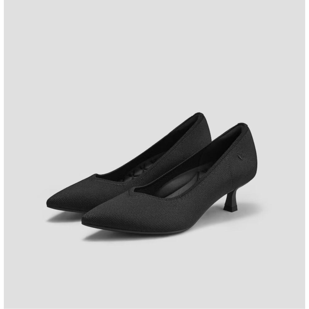 NWOB Vivaia Pointed Toe Scarlett Knit Kitten Heel In Black Size EU 43 US 11